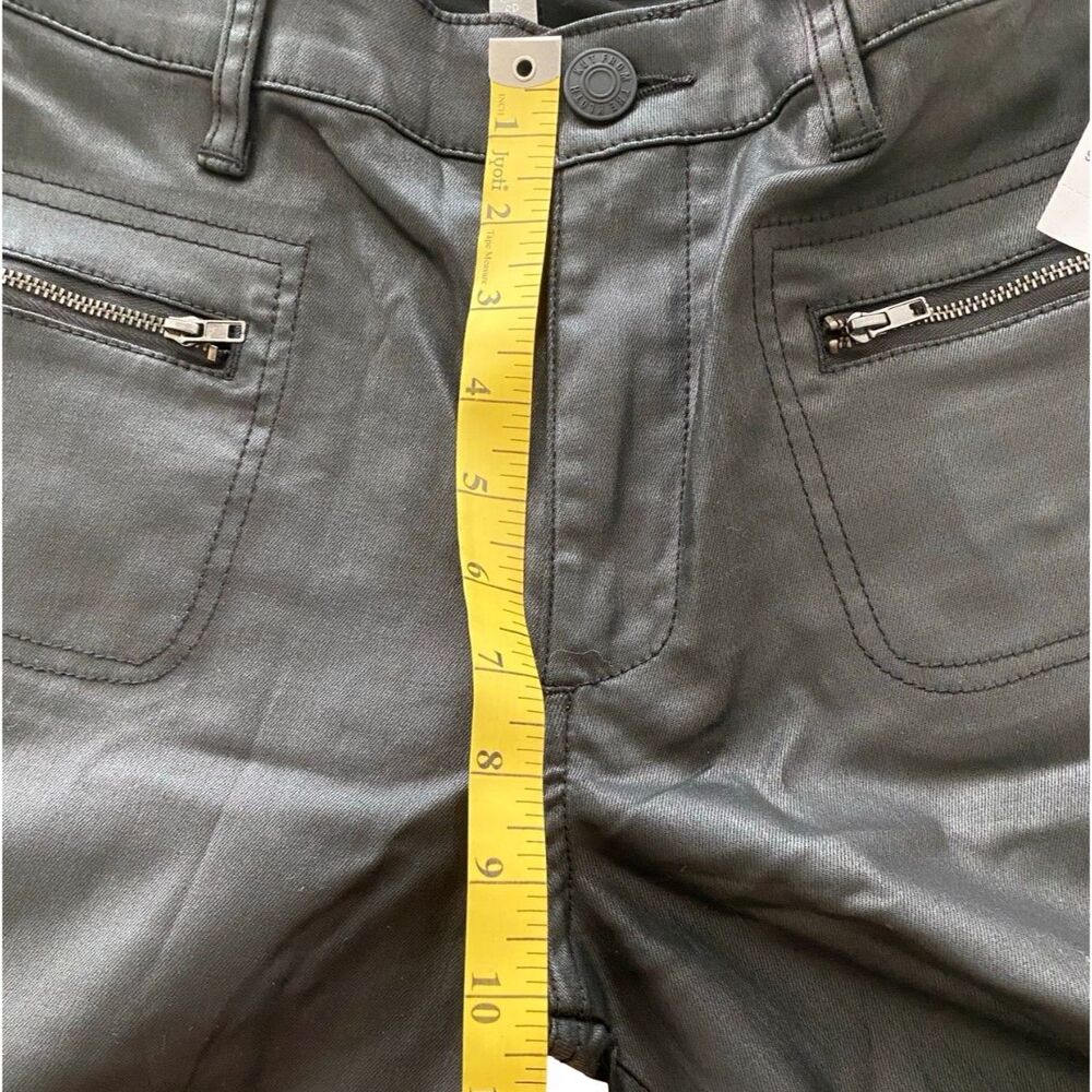 Kut From The Kloth Kelsey Flare Pants 6P 29 Black Coated Faux Leather Jeans NWT - Picture 9 of 10